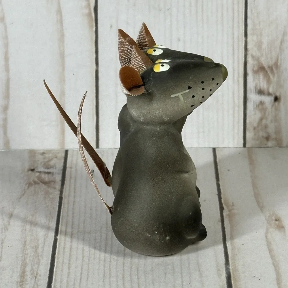 Vintage 2 Mouse Hugging Decor Figurine Shelf Sitter USA  3